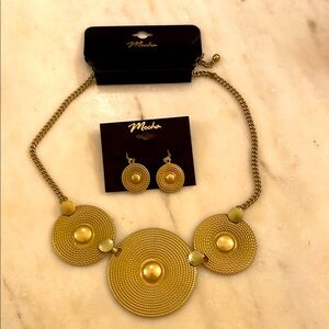 Gold Tone Necklace and Earring Set